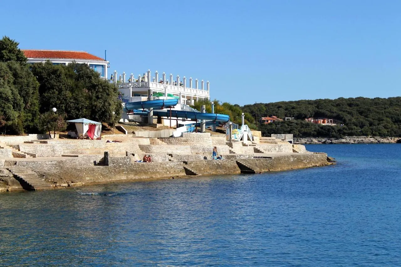 Apartments With A Parking Space Pula - 16053 Хорватия