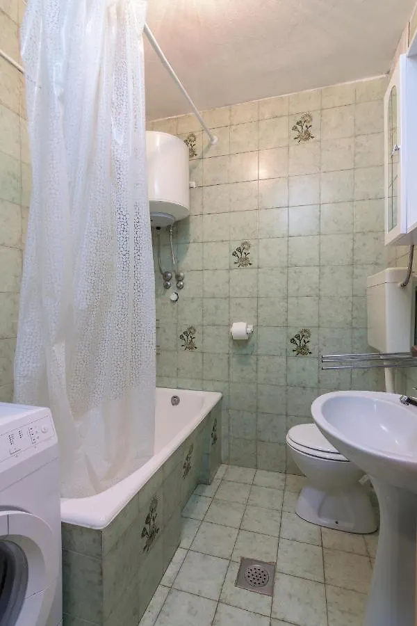 Apartments With A Parking Space Pula - 16053 Хорватия