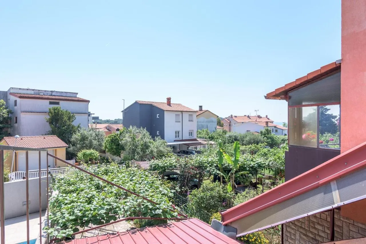 Apartments With A Parking Space Pula - 16053 Хорватия